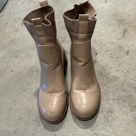 Slip on sock boots - Picture 8 of 9